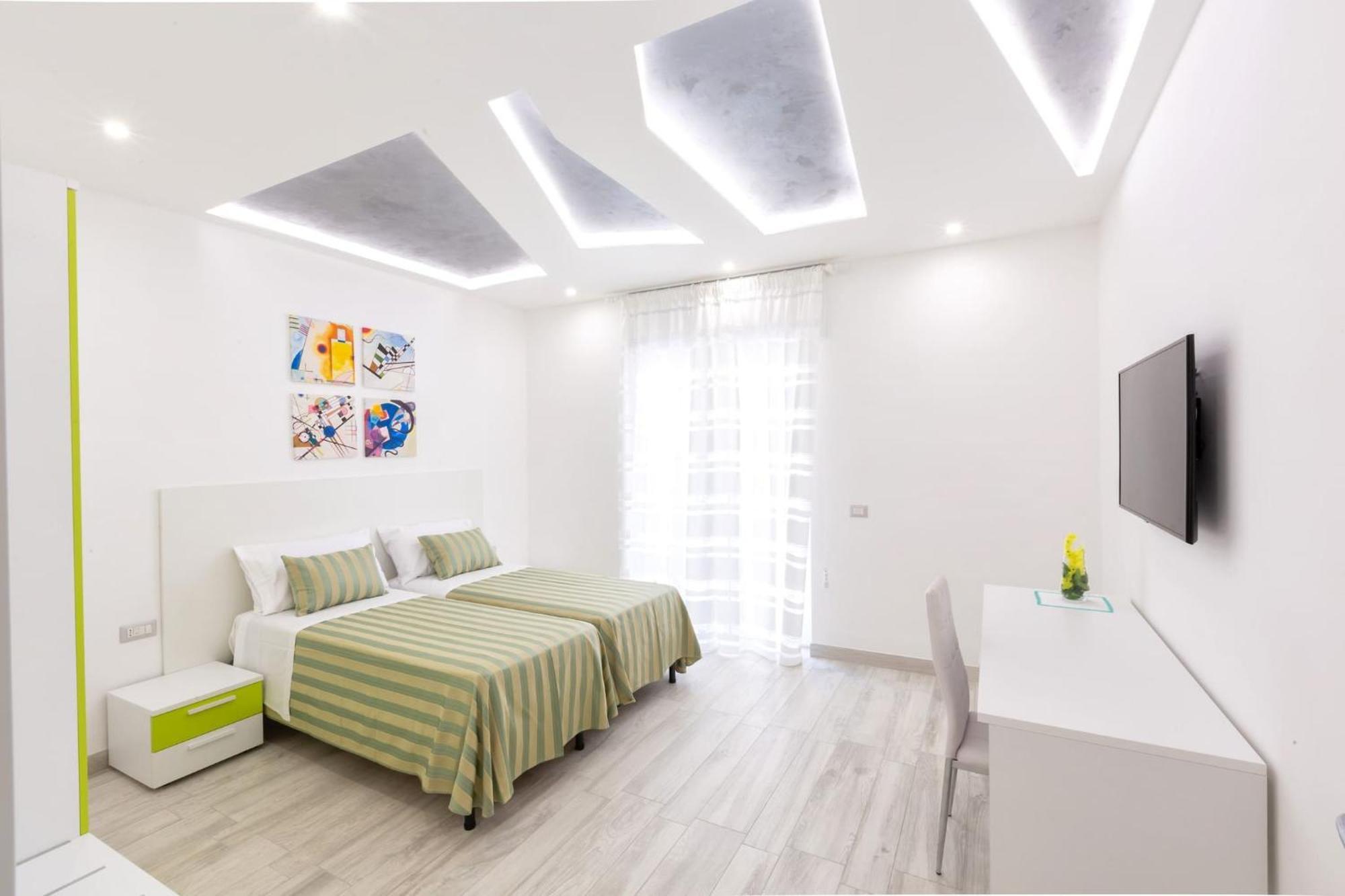 Sorrentovibes - New & Stylish Two Bedroom Apartment With Balconies ภายนอก รูปภาพ